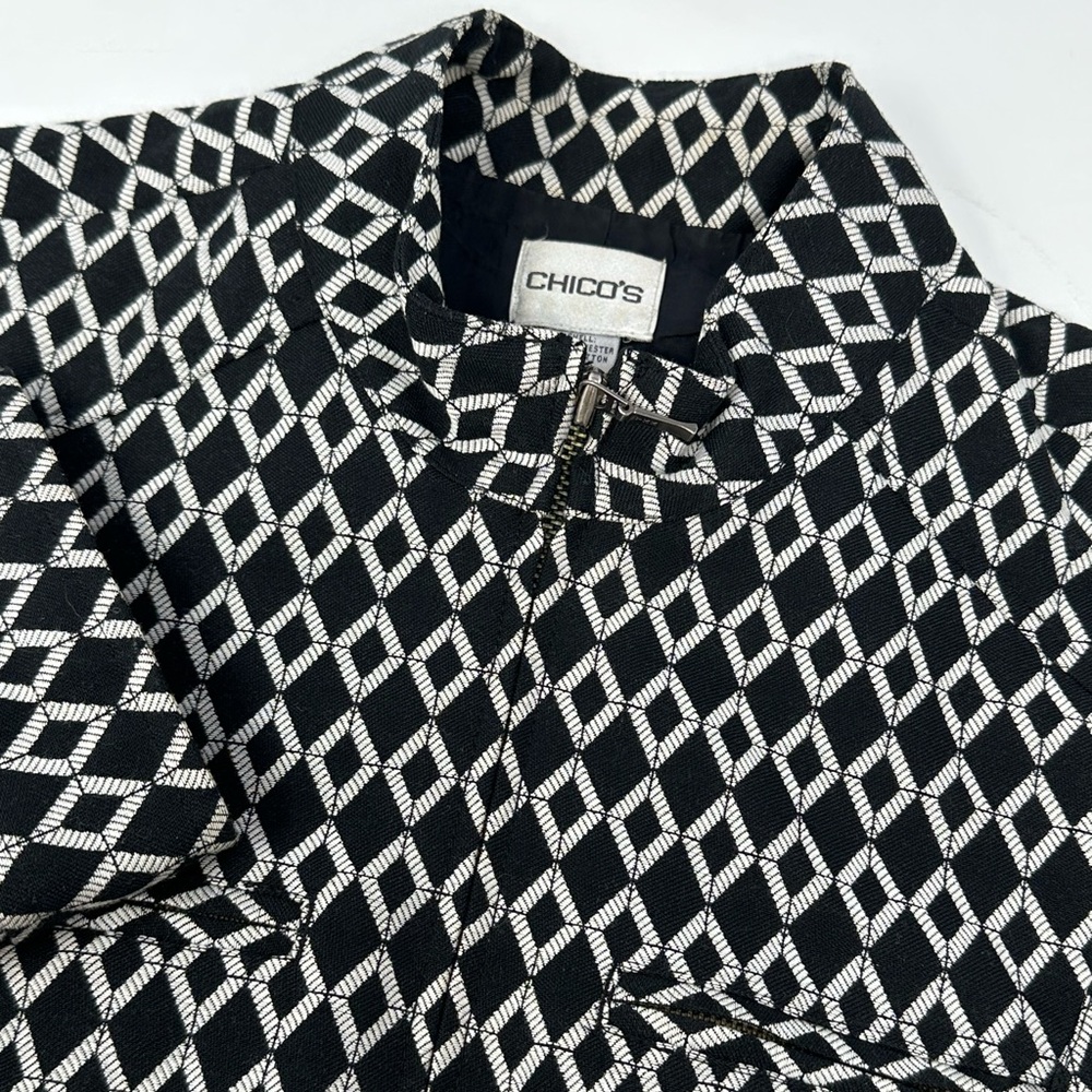 Chicos Women's Size 2 Black and White Diamond Zip-Up Jacket A3